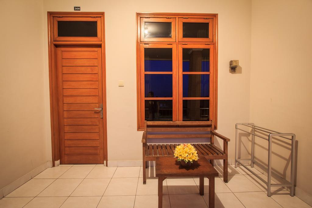 Pondok Anyar Hotel Kuta Lombok Esterno foto
