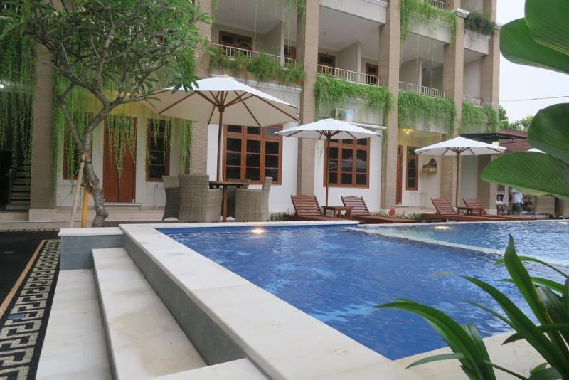 Pondok Anyar Hotel Kuta Lombok Esterno foto