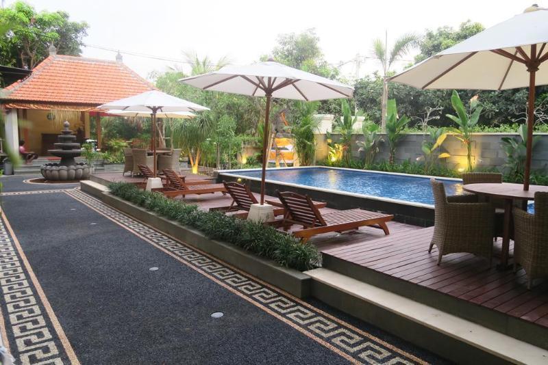 Pondok Anyar Hotel Kuta Lombok Esterno foto