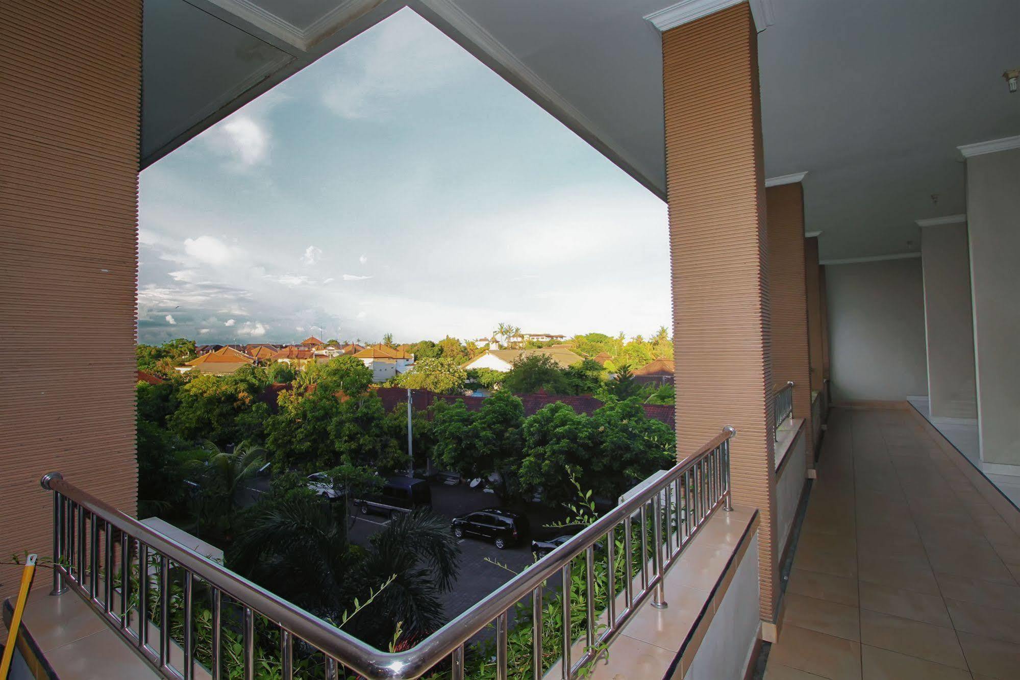 Pondok Anyar Hotel Kuta Lombok Esterno foto